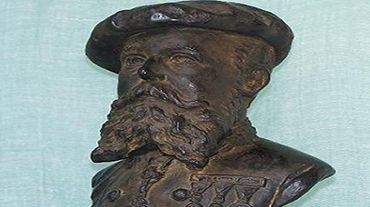 Carlos VII (escultura de Sergio Blanco Rivas)