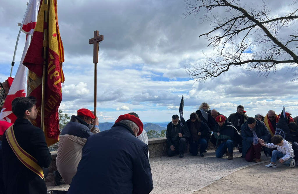 Montserrat 2024: Acto de desagravio por la retirada de la estatua del Requeté en Montserrat 